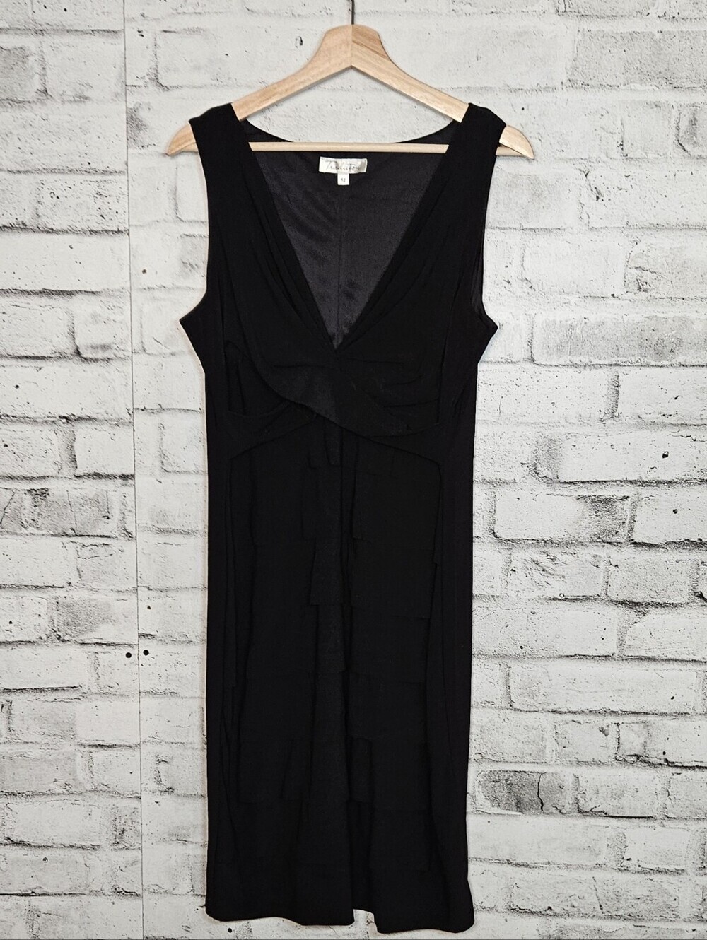 Tradition Black Sleeveless Ruffle Sheath Cocktail Dress Size 12